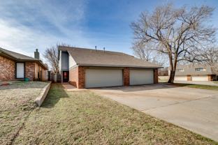 6004 Paramount Dr - Photo 1 of 1