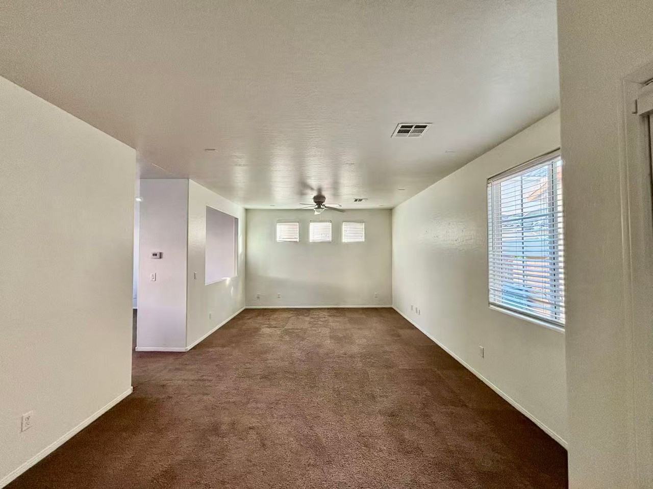 9832 Hearthfire St - Photo 3 of 21