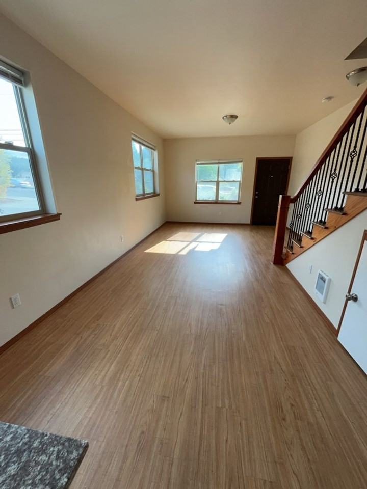 Hooge House - Photo 5 of 41