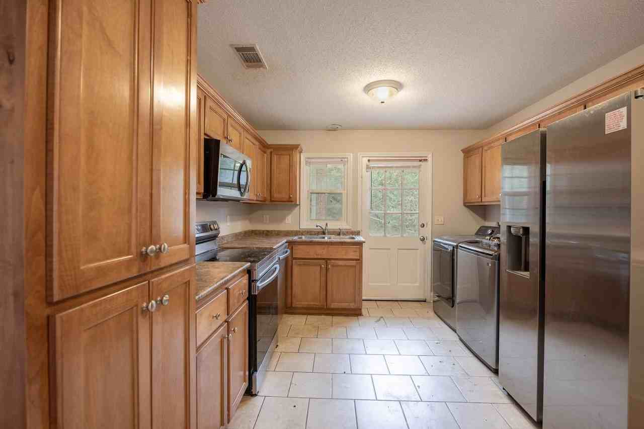 315 Brannen St #A - Photo 2 of 11