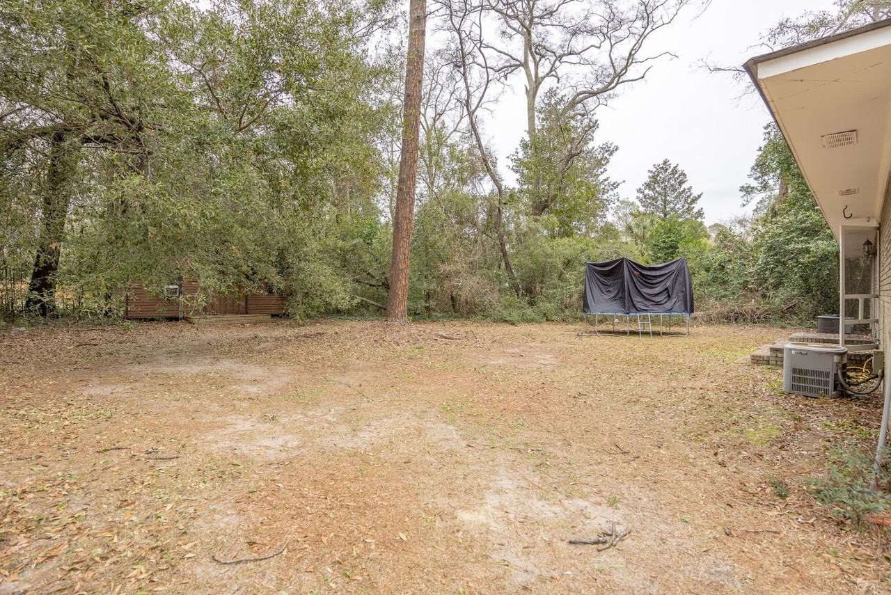 315 Brannen St #A - Photo 7 of 11