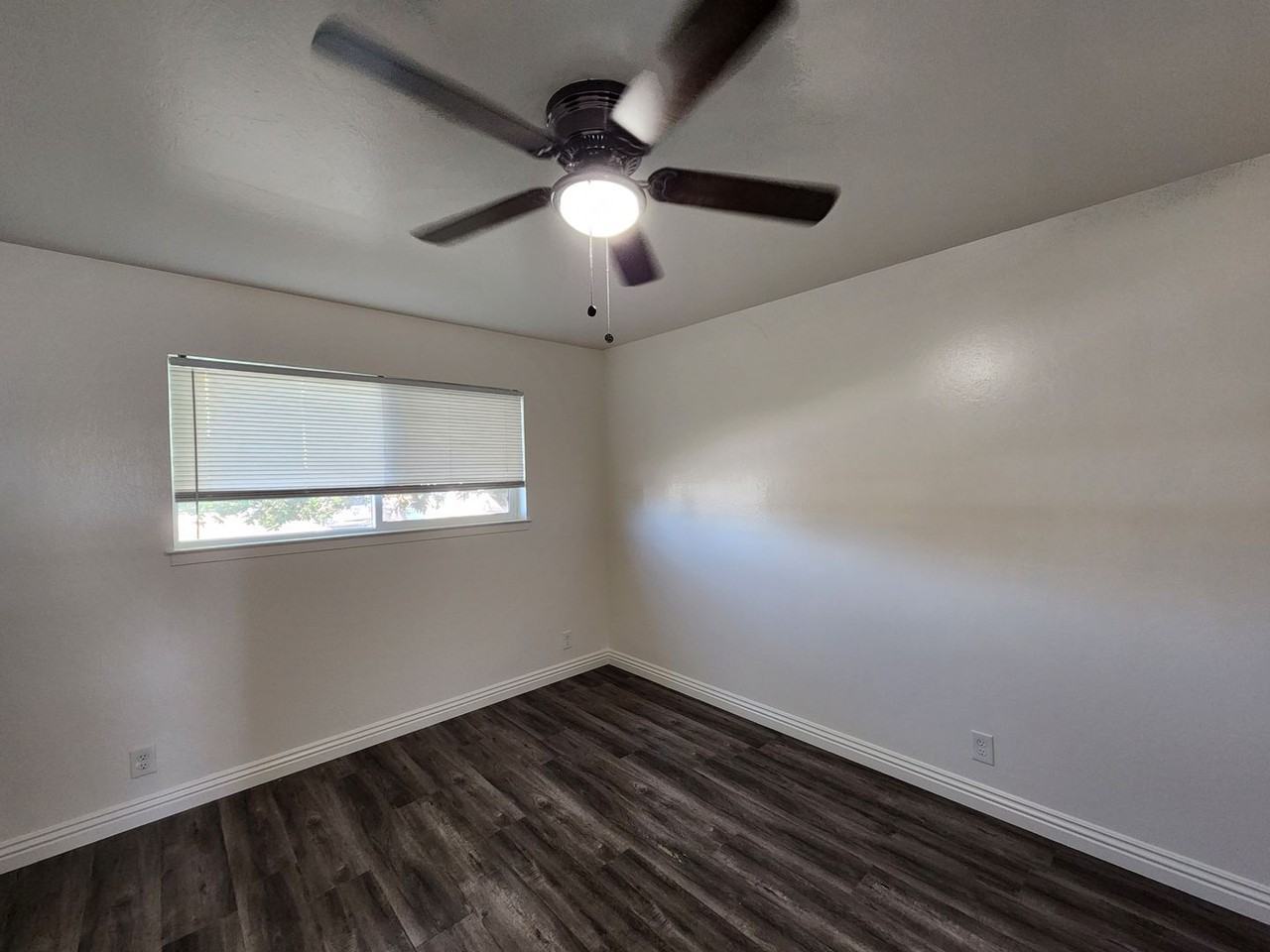 6431 Wire Dr - Photo 6 of 11