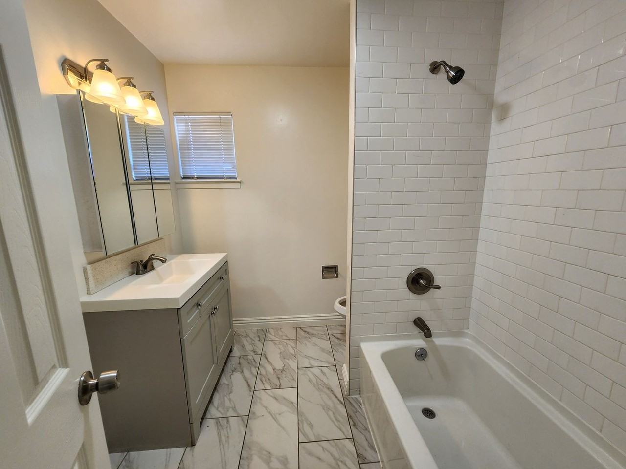 6431 Wire Dr - Photo 7 of 11