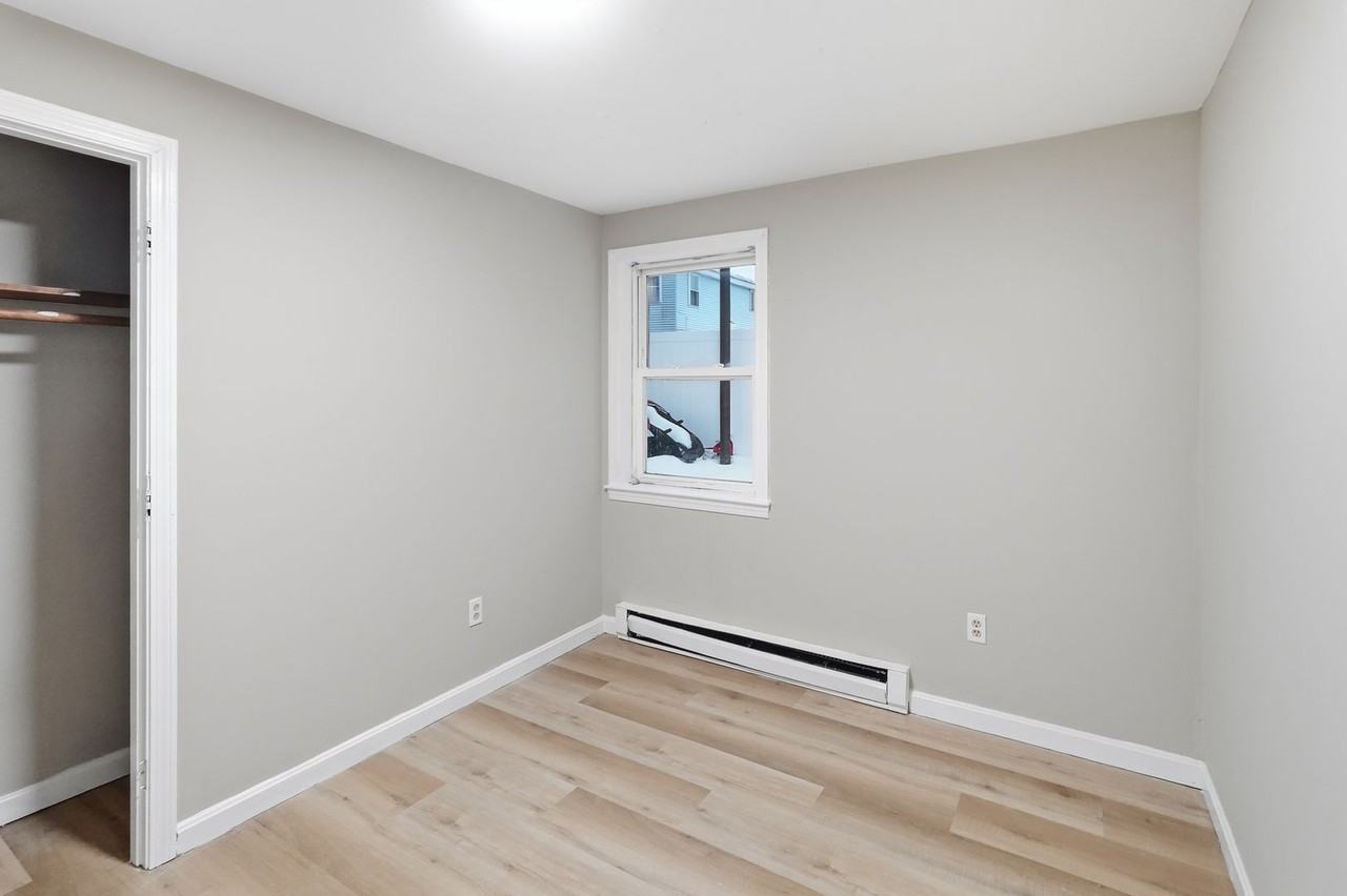 26 Old West Brookfield Rd - Photo 3 of 20