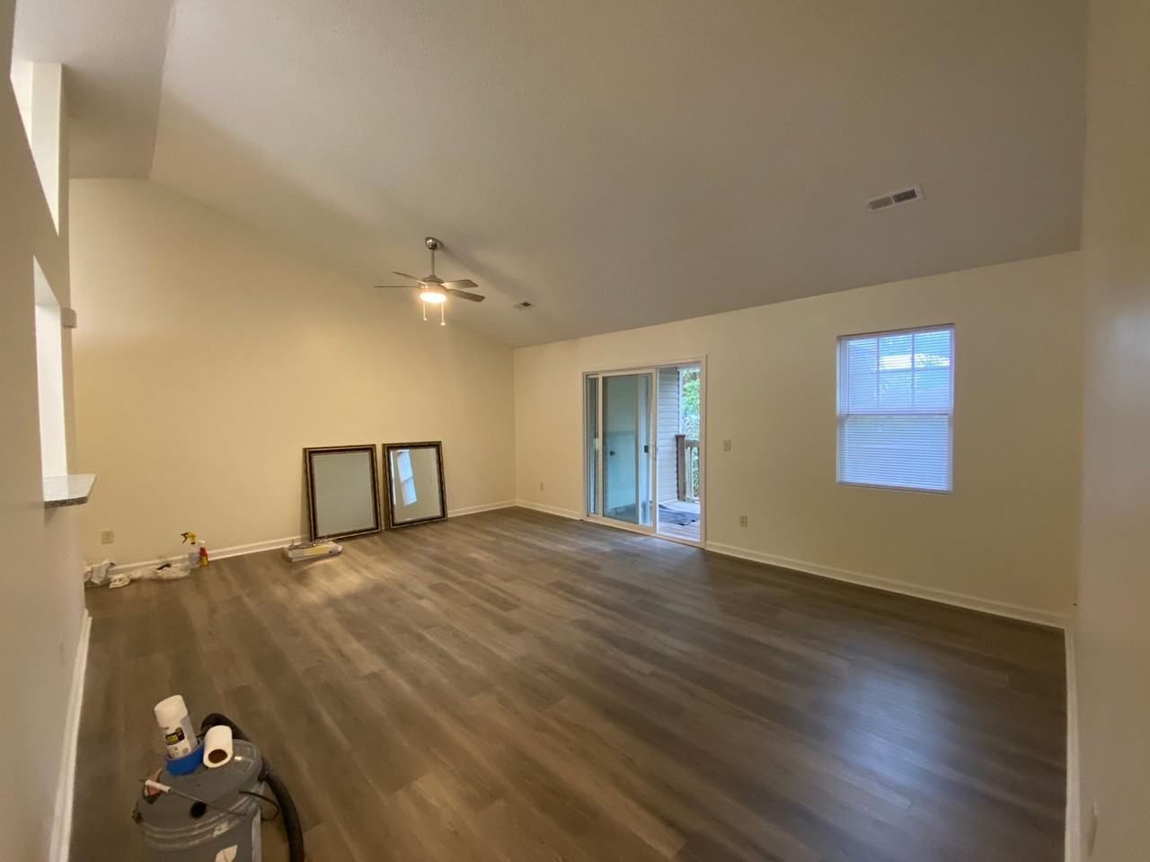 5140 Greenville Loop Rd - Photo 7 of 30