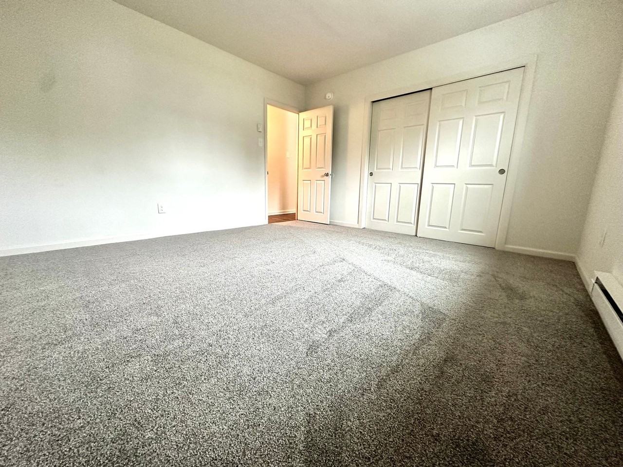 Waverly Apartments - Photo 7 of 9