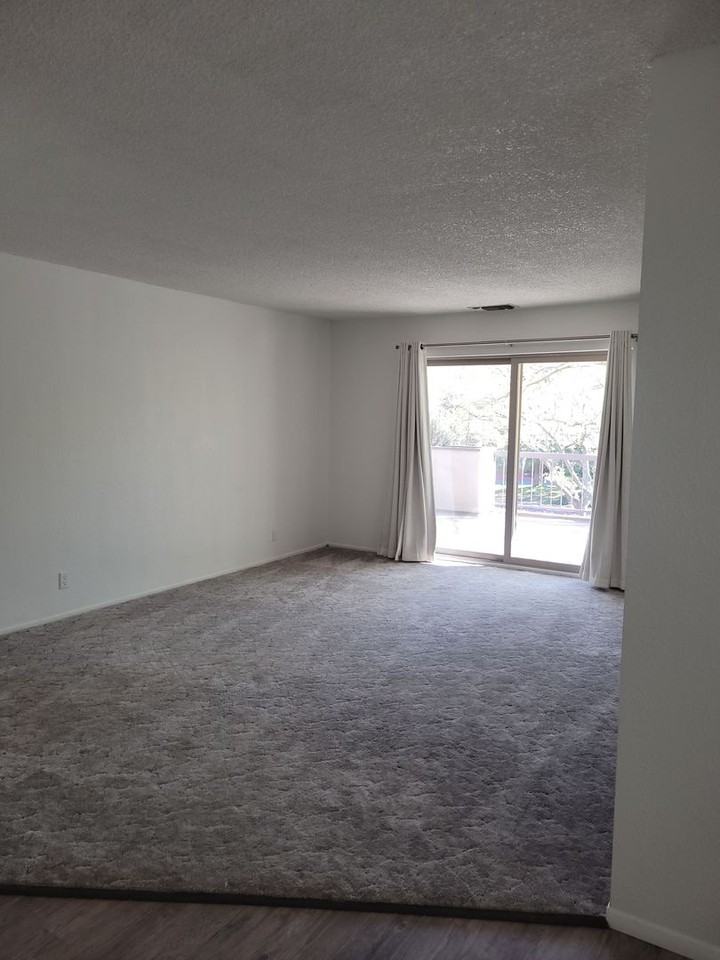 Hanover North Studios - Photo 4 of 6