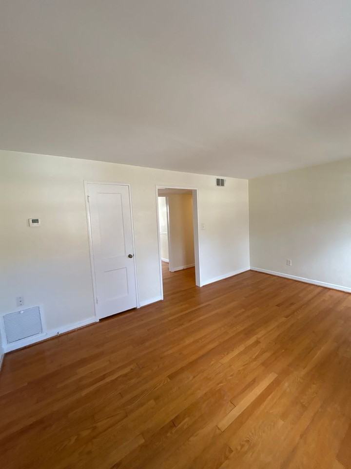 2425 Longview Ave Sw #22 - Photo 4 of 15