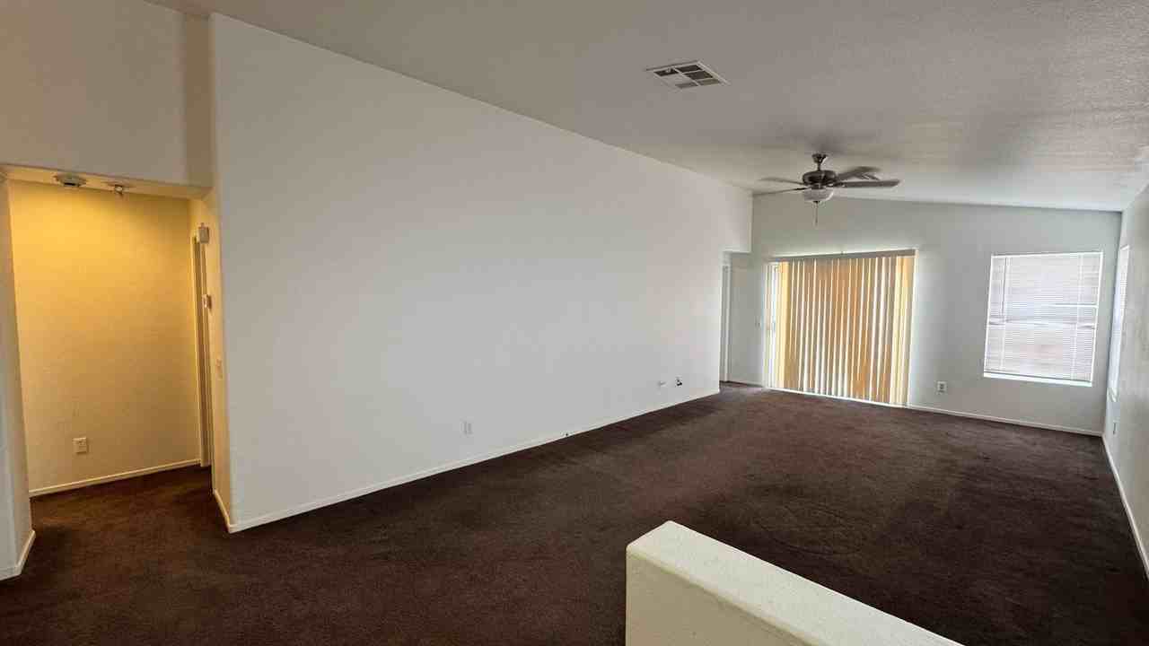 9512 Chanticleer Ct - Photo 2 of 21