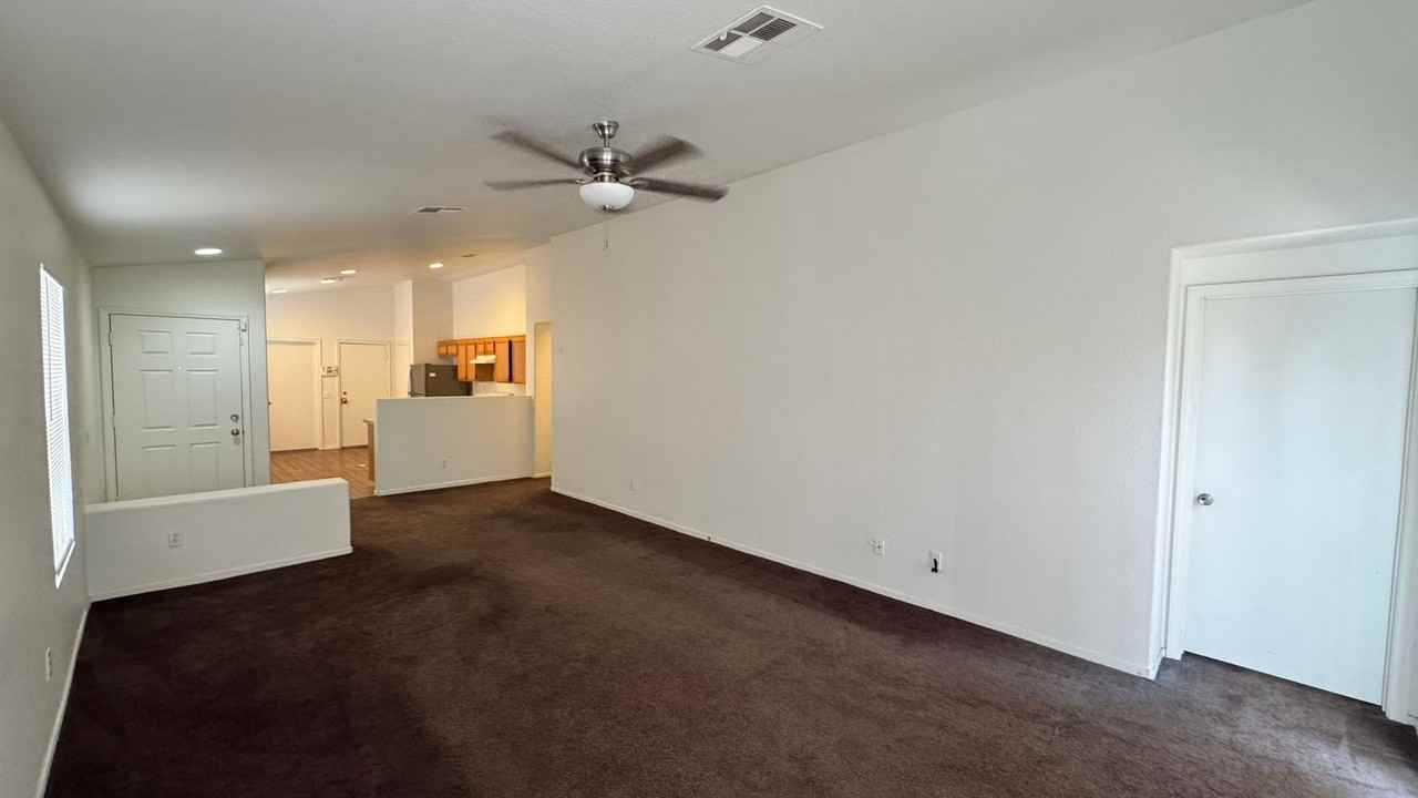 9512 Chanticleer Ct - Photo 7 of 21