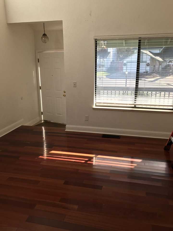 1356 Miramonte Pl - Photo 5 of 11