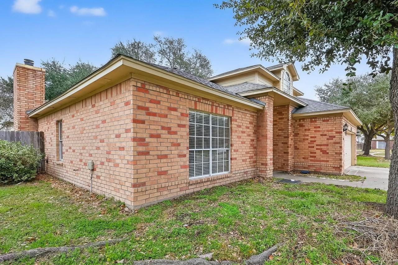 19114 Lookout Mountain Ln - Photo 5 of 50