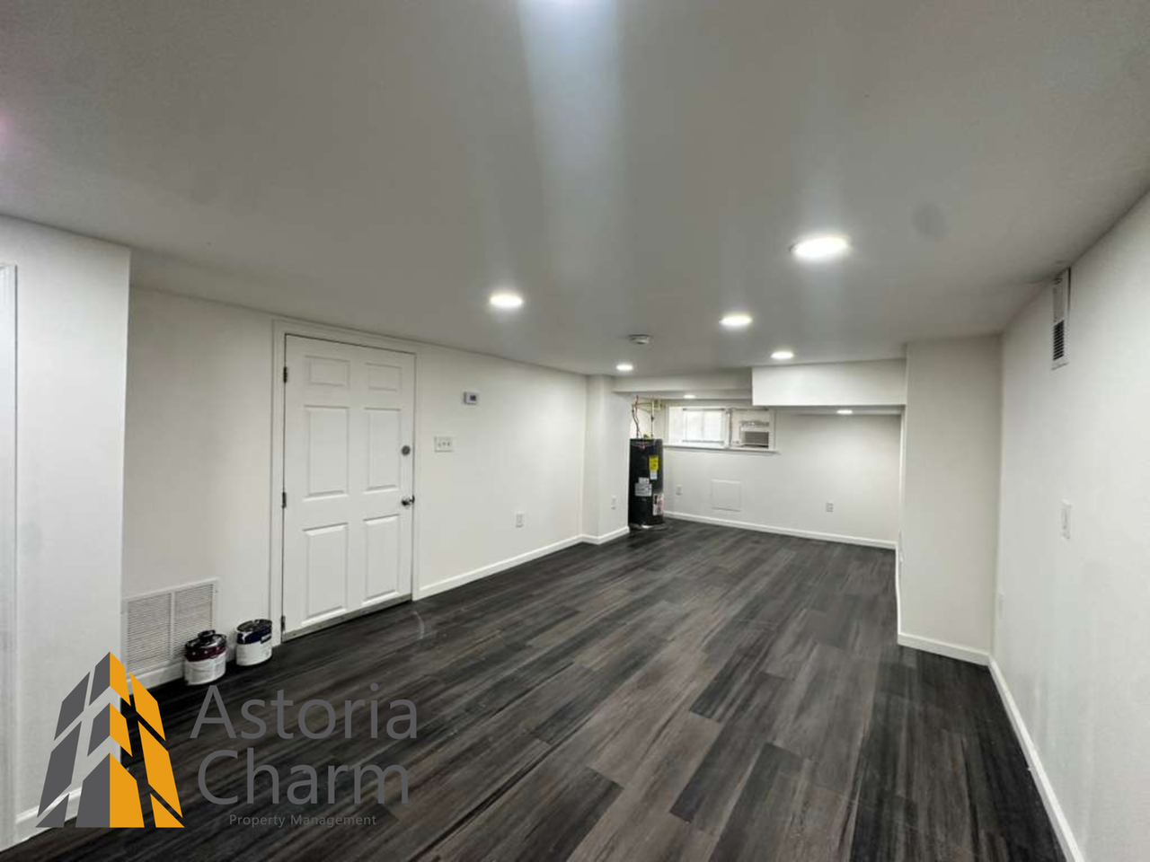 2540 Harford Rd - Photo 6 of 24