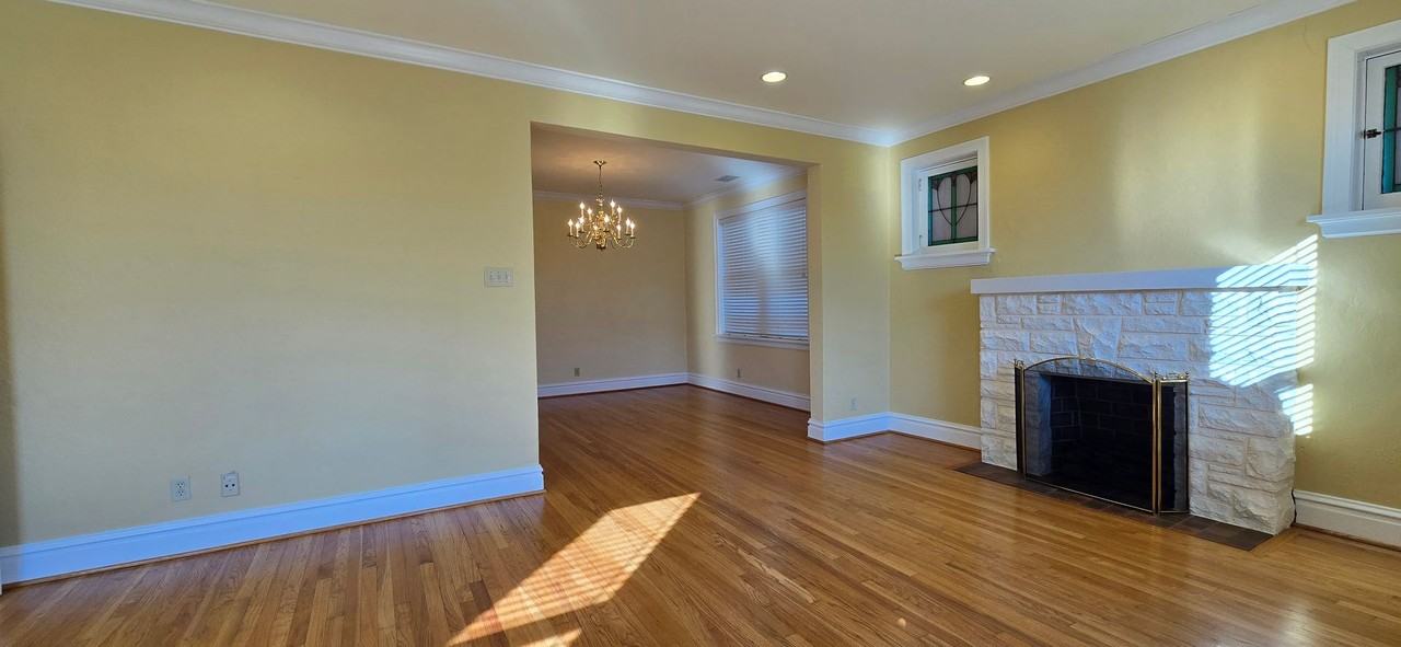 4969 Pernod Ave - Photo 4 of 9