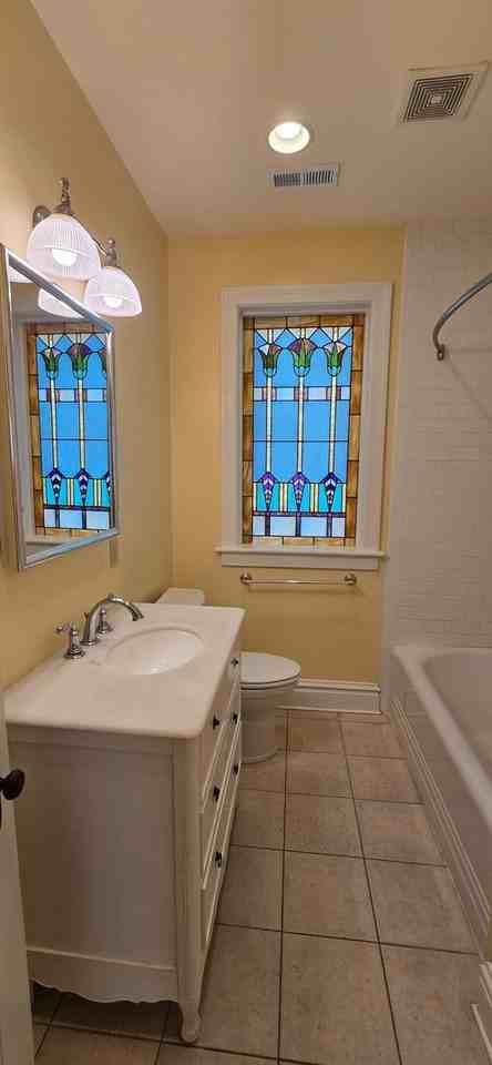 4969 Pernod Ave - Photo 7 of 9