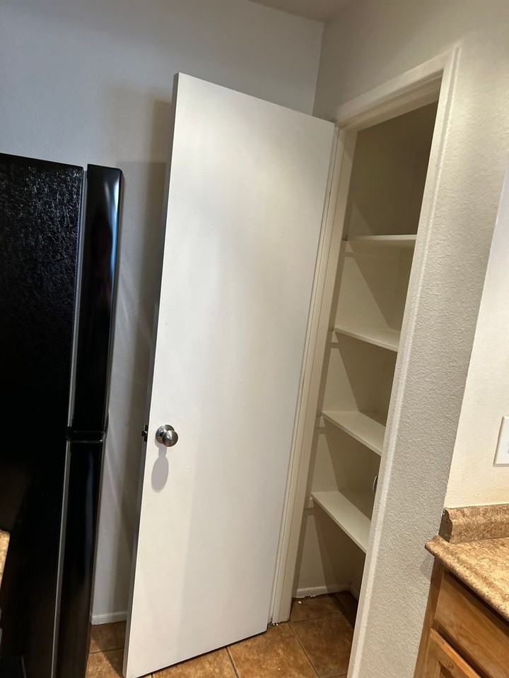 6618 E Calle Alegria #B - Photo 7 of 25