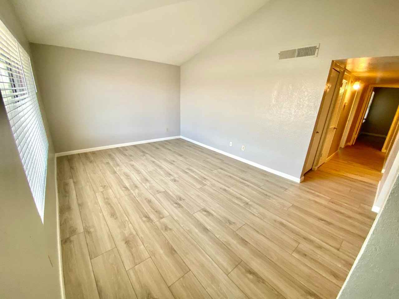 1402 E Guadalupe Rd #225 - Photo 3 of 31