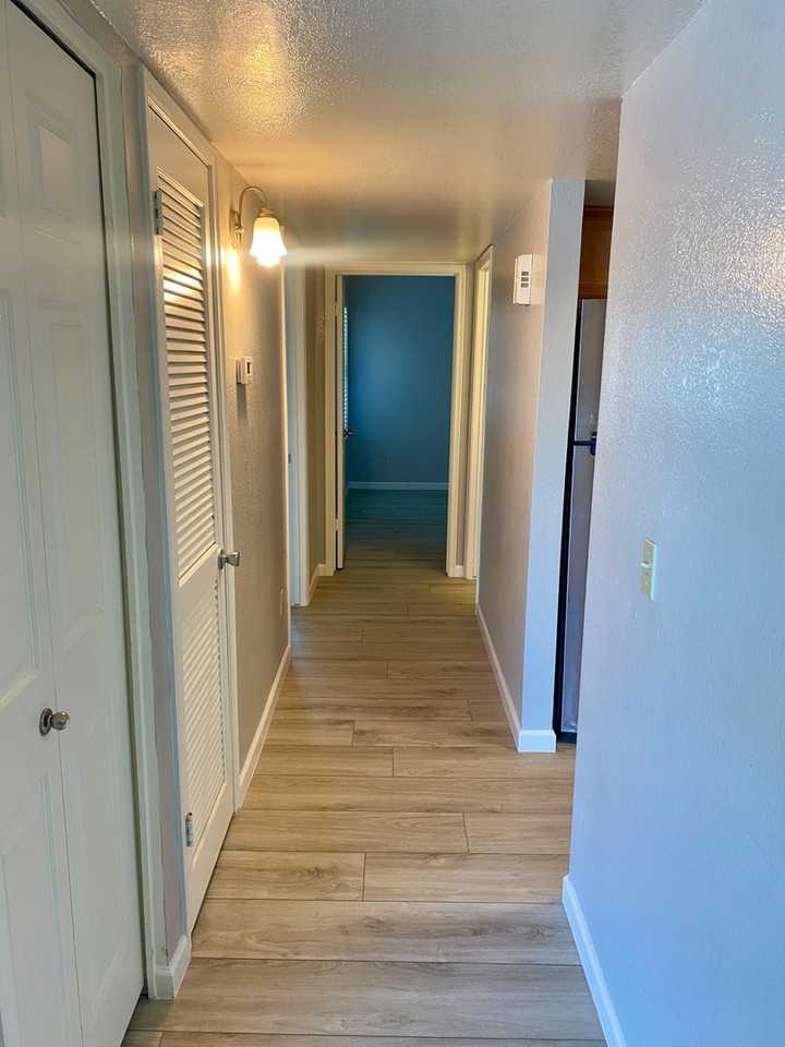1402 E Guadalupe Rd #225 - Photo 6 of 31