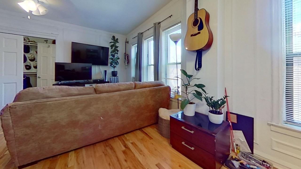 601 W. Deming Pl - Photo 4 of 9