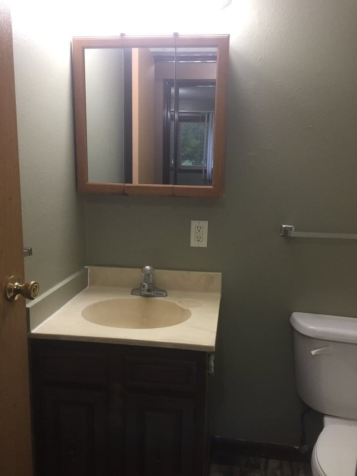 Golf Park Apartments - Photo 3 of 8