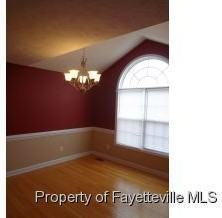 1525 Ellie Ave - Photo 2 of 17