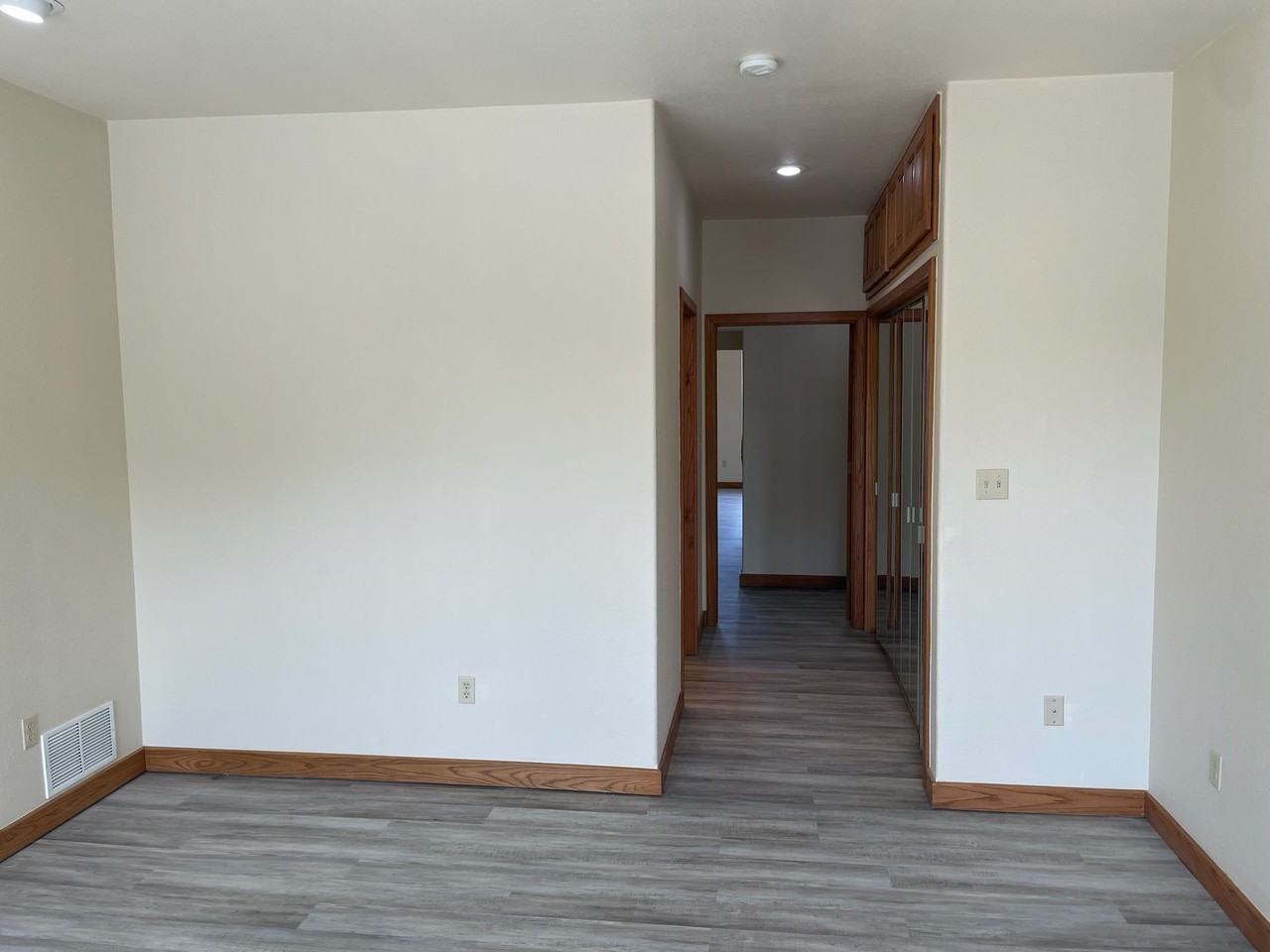 101 W 2nd Ave - Photo 6 of 20