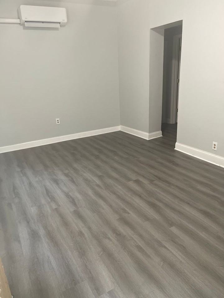 30_818 - Photo 2 of 16