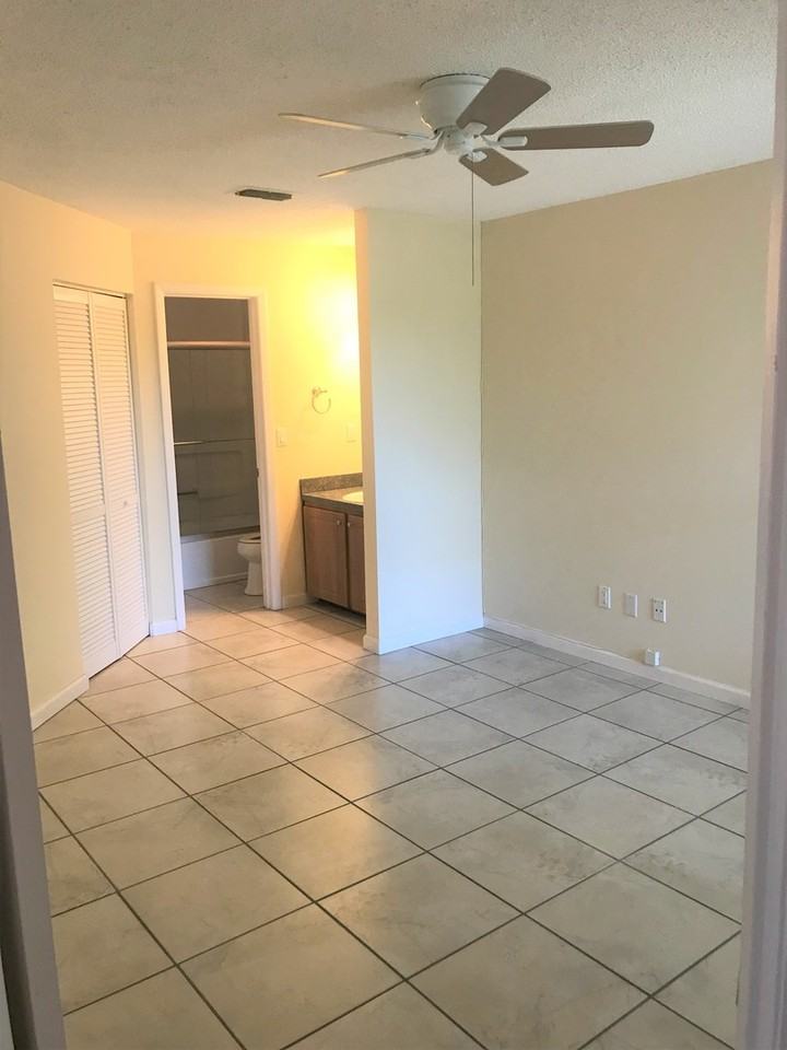 2612 Grassy Point Dr - Photo 7 of 20