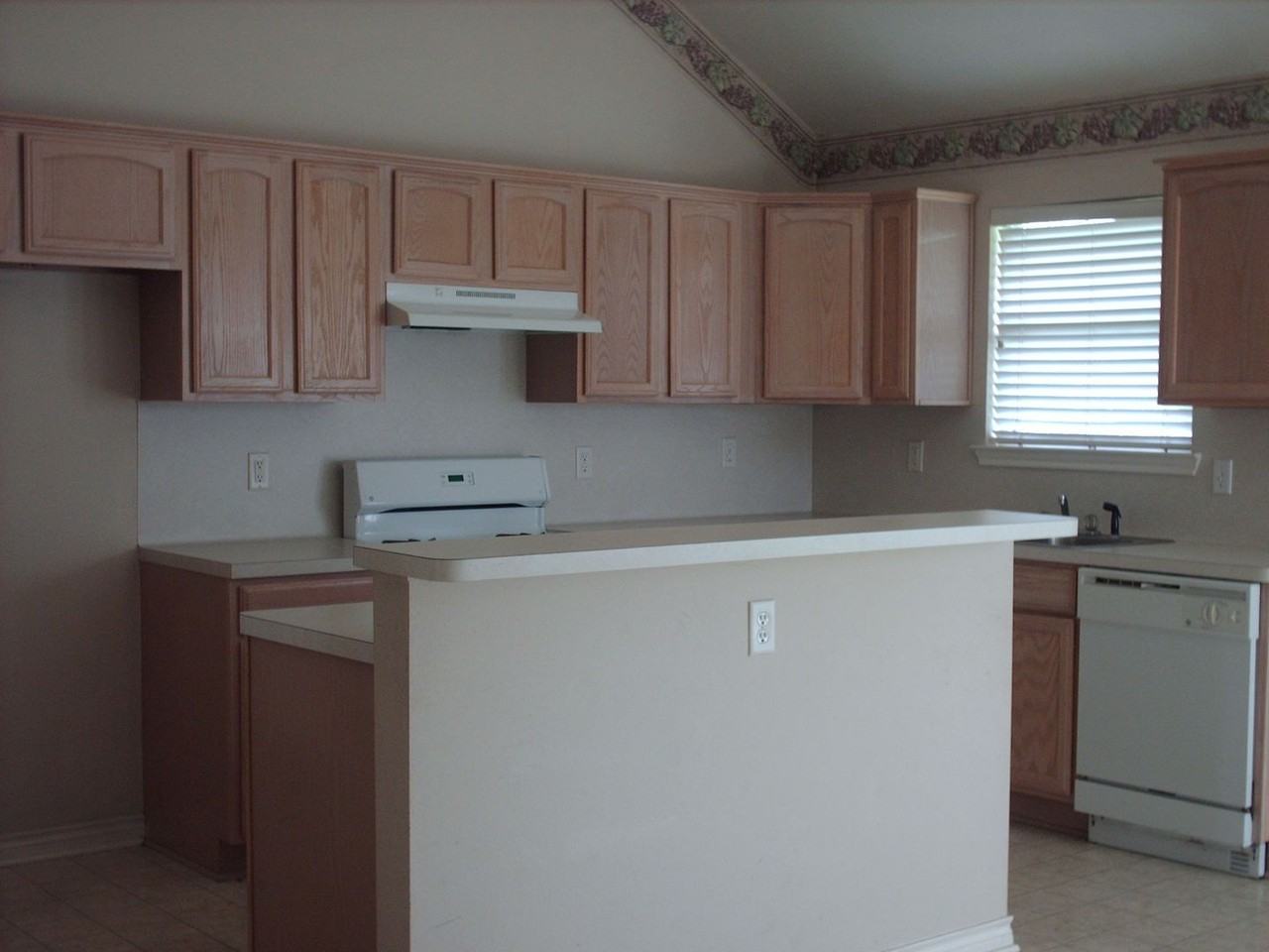 3519 Vienna Dr - Photo 4 of 11