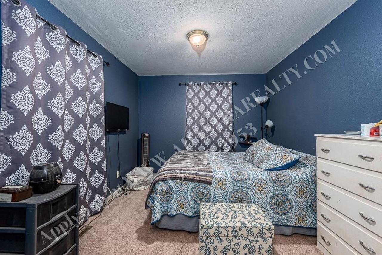 4906 Crest Dr - Photo 7 of 10