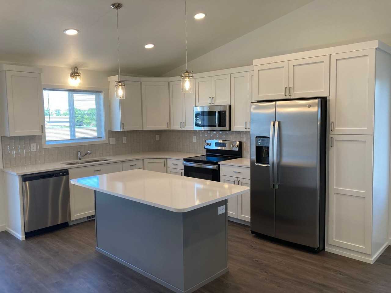 6513 26th St S - Photo 3 of 12