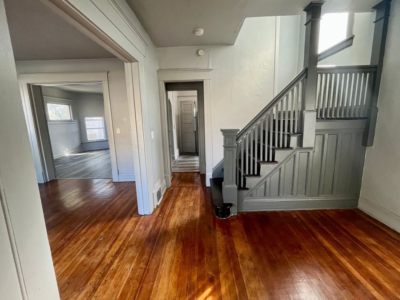 2511 Jones St - Photo 7 of 17