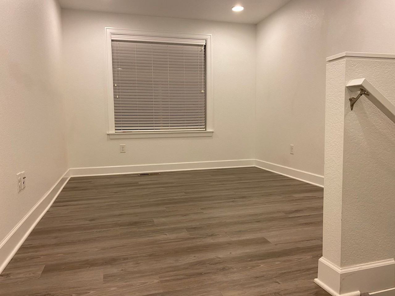 9062 E 50th Dr - Photo 5 of 29