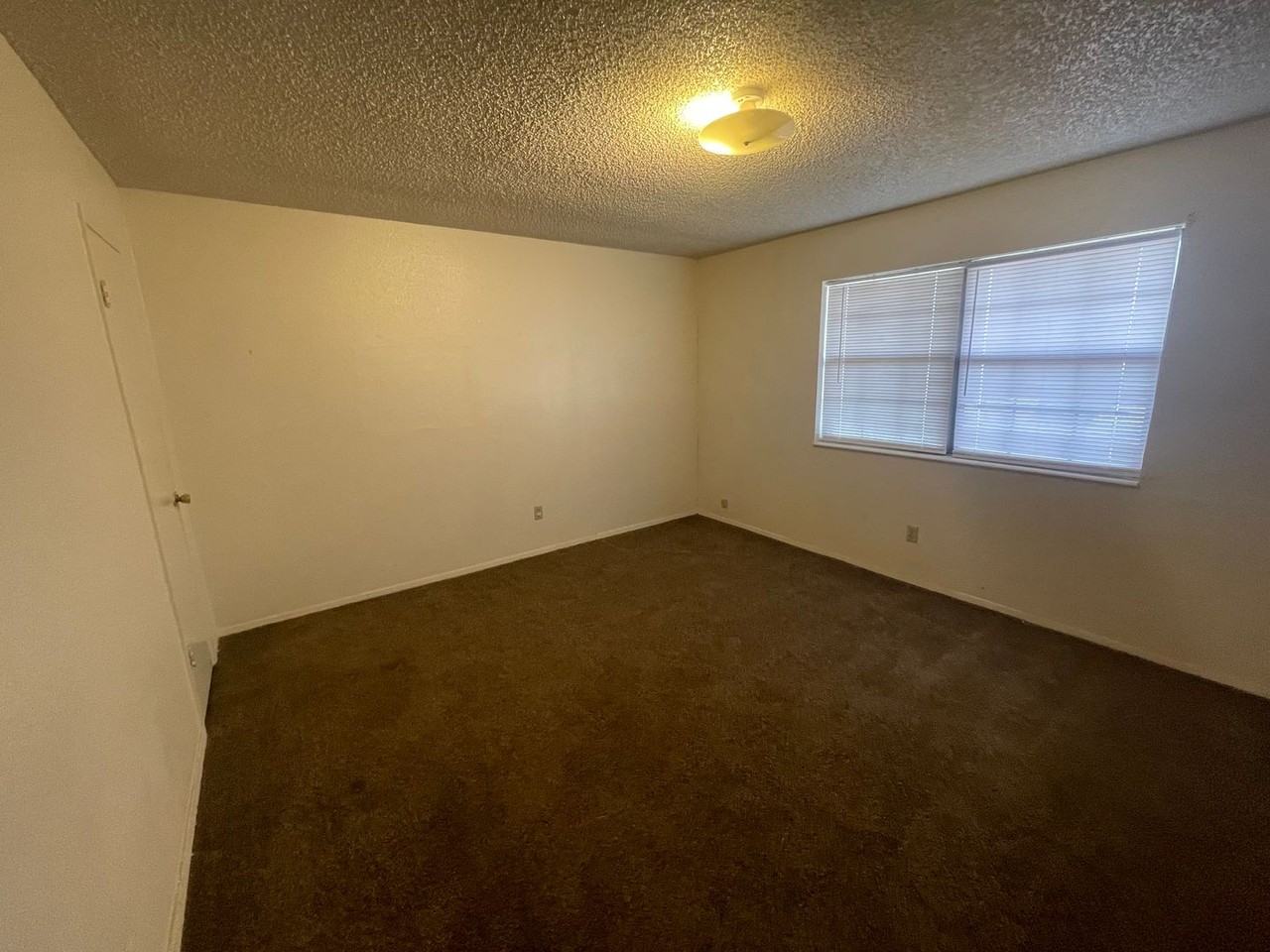 3410 State St Apt C - Photo 7 of 9