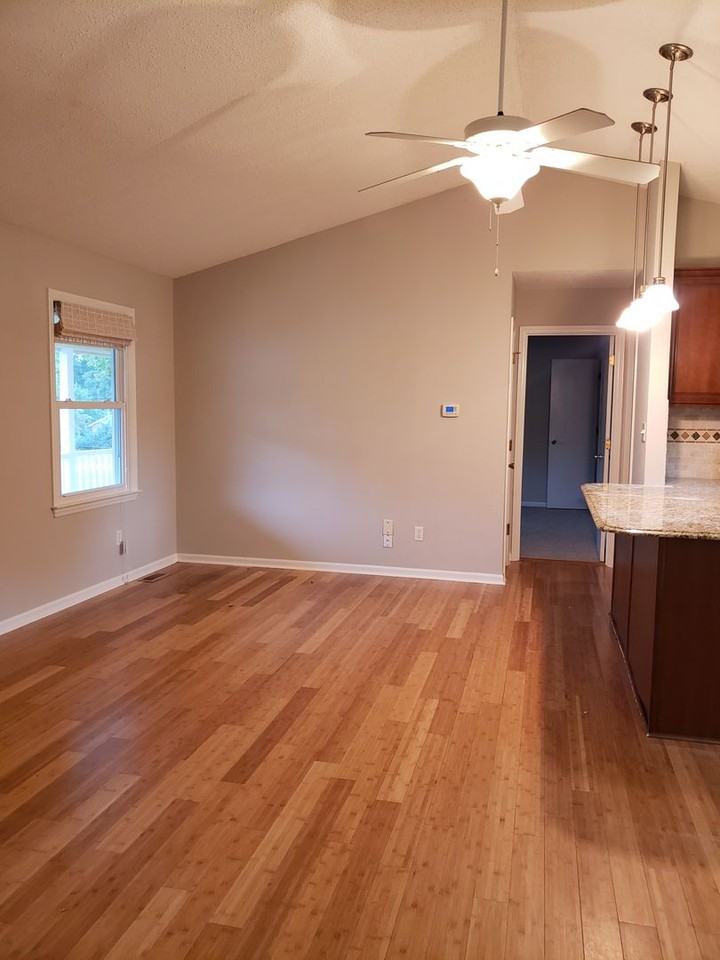 7900 Mountain Shore Dr - Photo 3 of 10