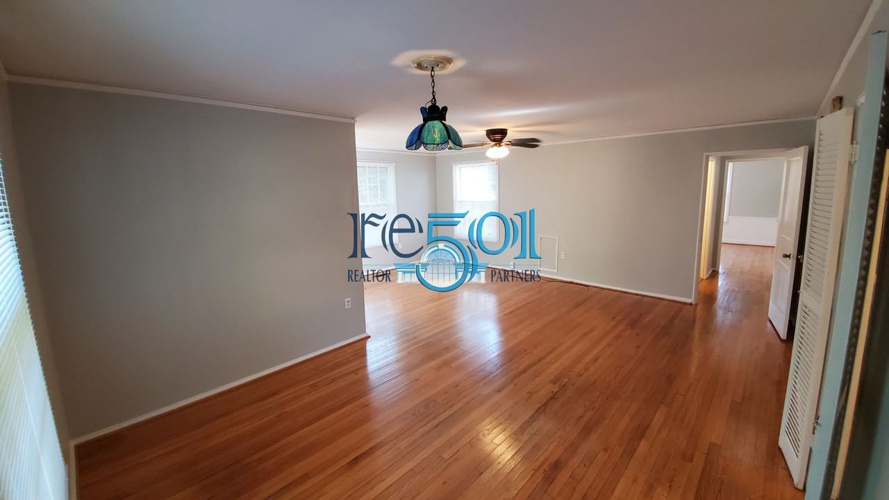 1808 N Cleveland St - Photo 6 of 31