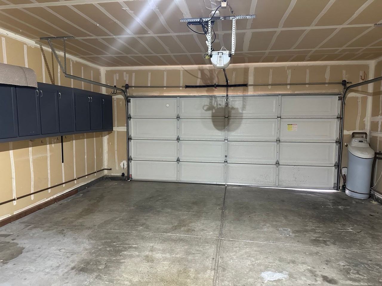 4431 Burr Ct - Photo 2 of 28