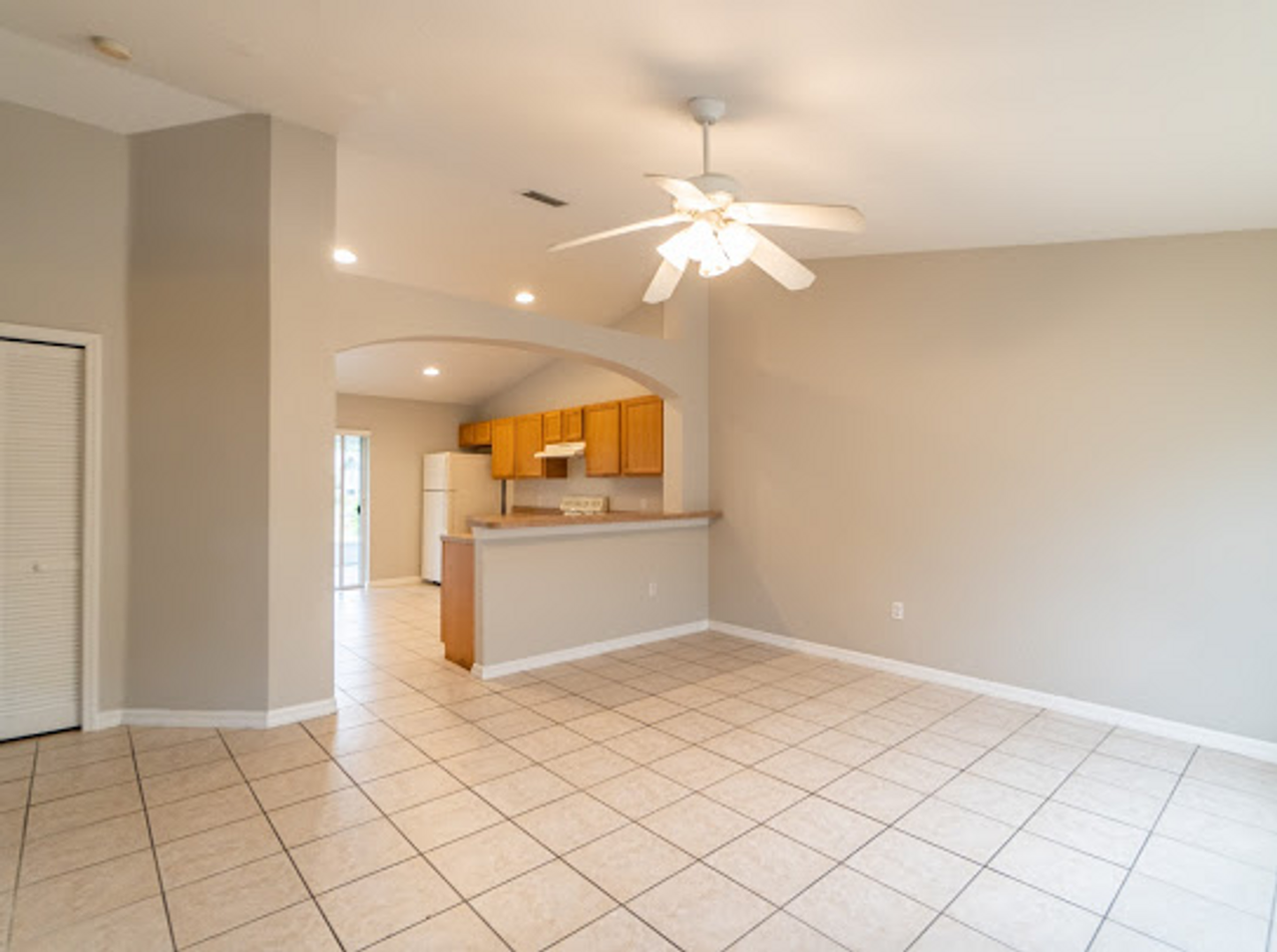 9 E 5th St - Photo 5 of 30