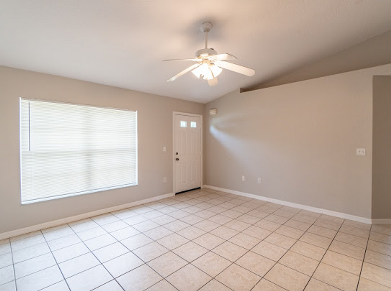 9 E 5th St - Photo 6 of 30