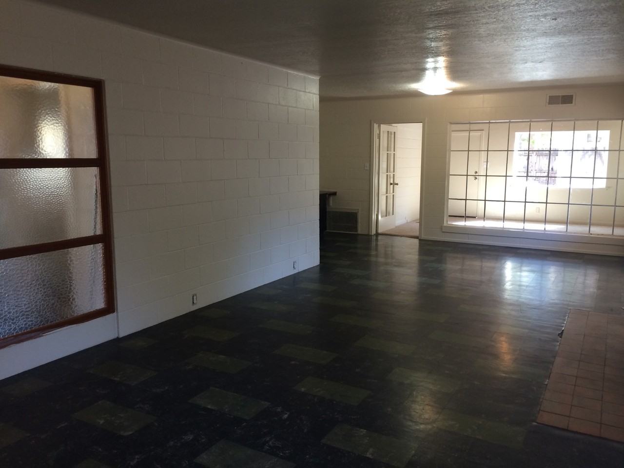 220 Sheperds Ln - Photo 3 of 11