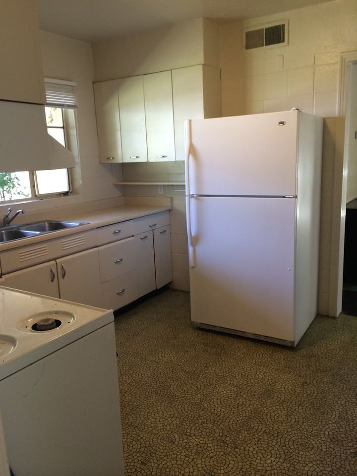 220 Sheperds Ln - Photo 5 of 11