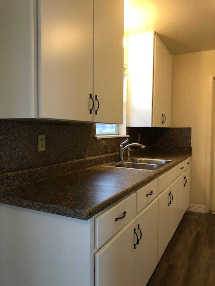 507 N 24th St - Photo 3 of 17