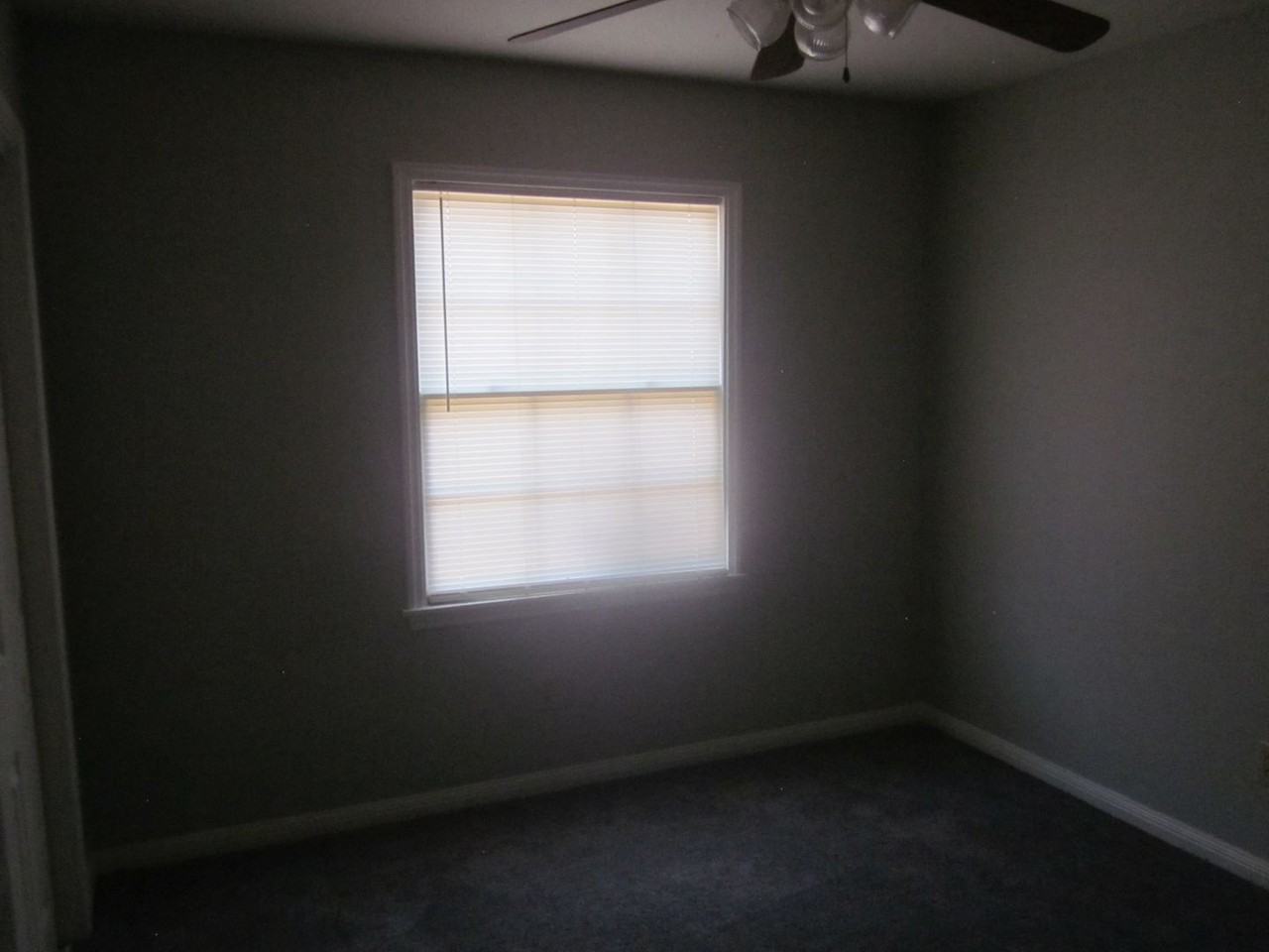 5515 Randolph Rd - Photo 5 of 13