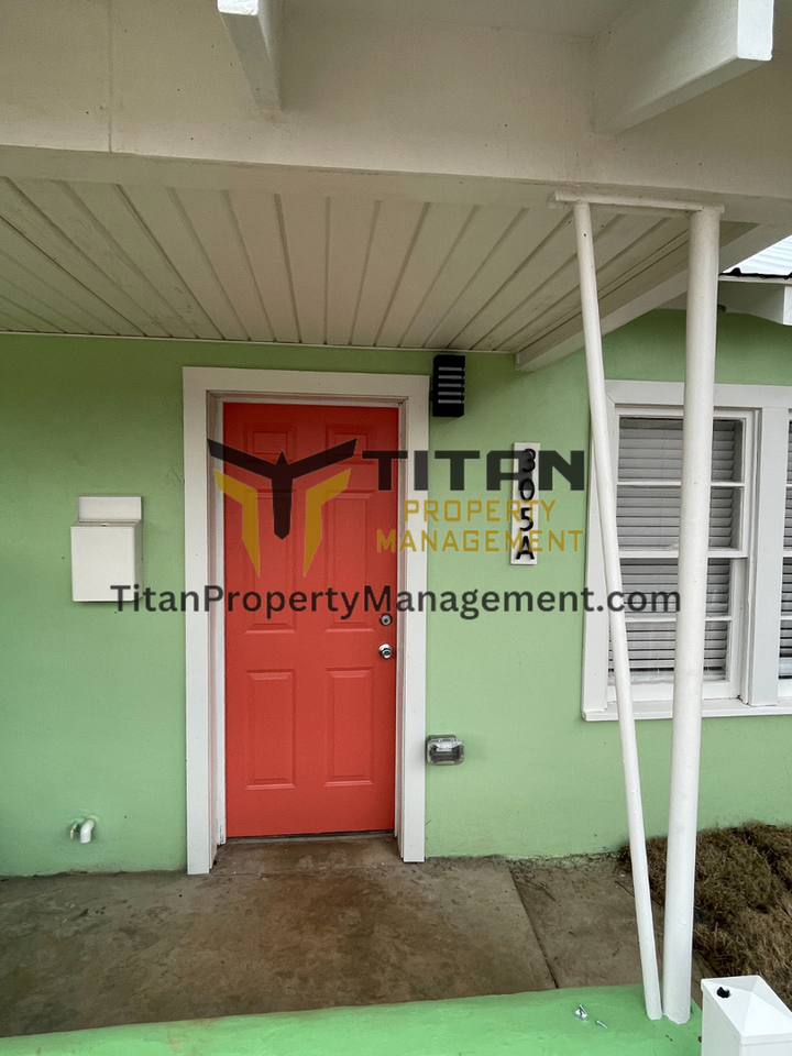 305 E Narroway #A - Photo 2 of 12