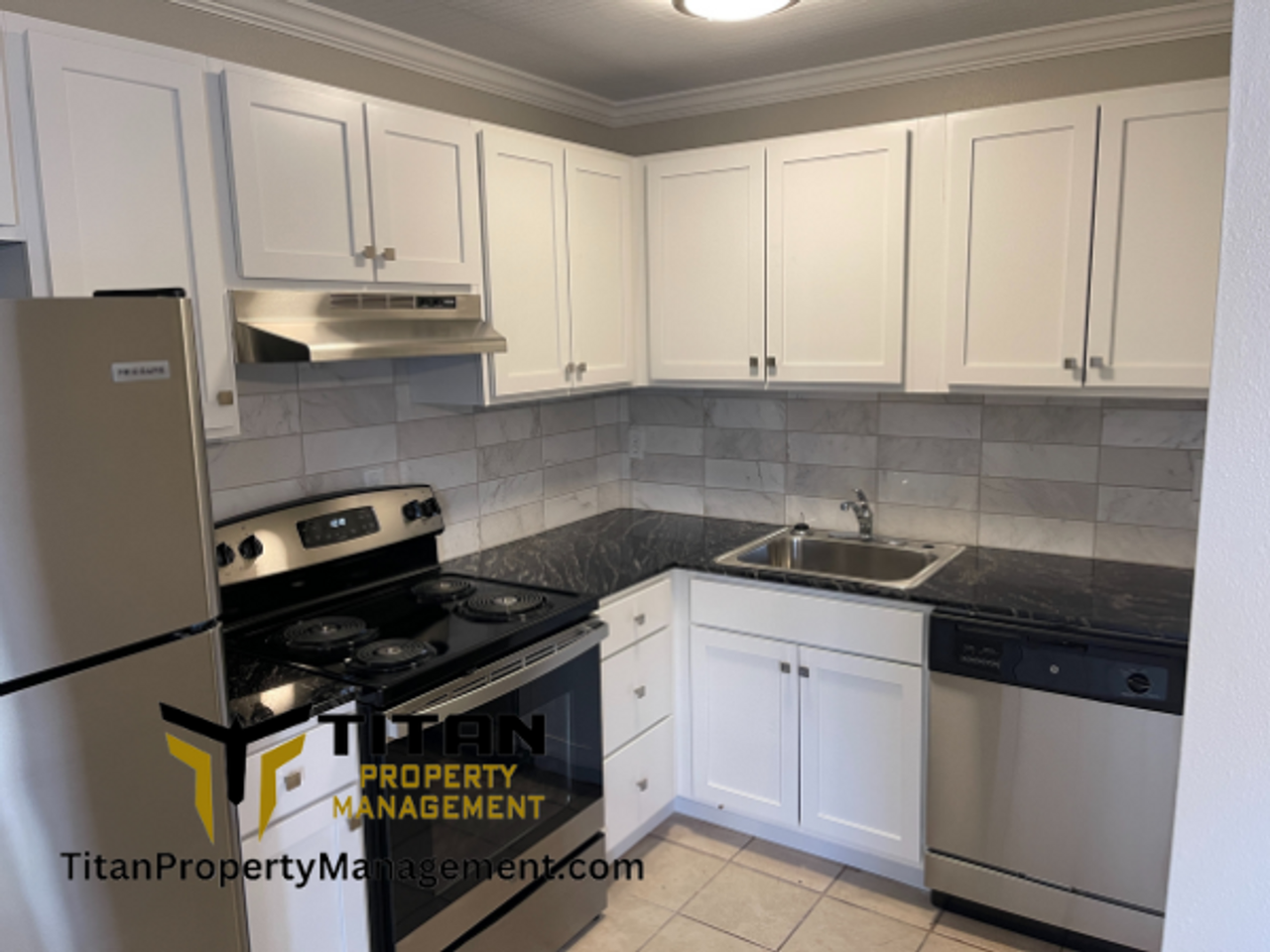 305 E Narroway #A - Photo 3 of 12