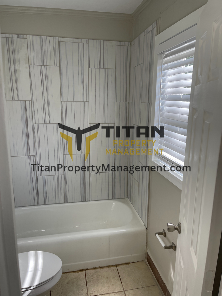 305 E Narroway #A - Photo 6 of 12