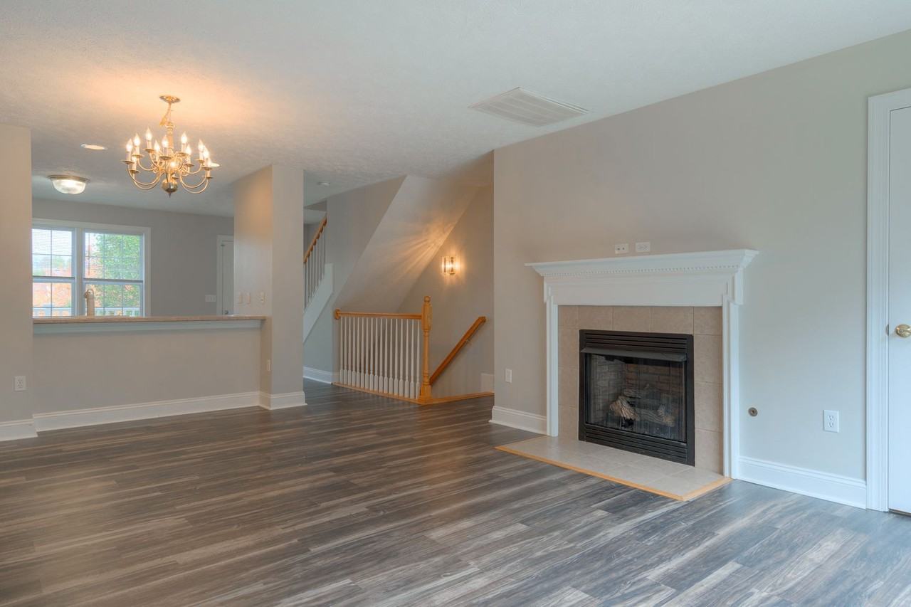 790 Oaktree Blvd - Photo 5 of 23