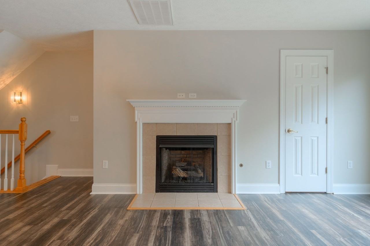 790 Oaktree Blvd - Photo 6 of 23