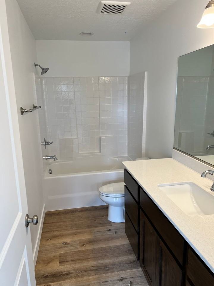 498 W 1225 N #2 - Photo 5 of 19