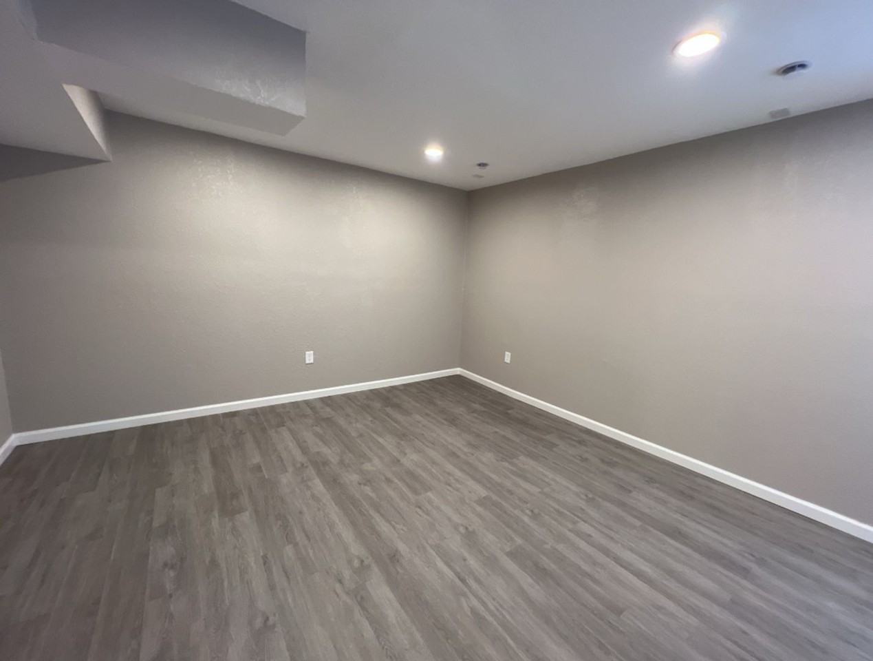 4524 Thompson Ct #B - Photo 7 of 15